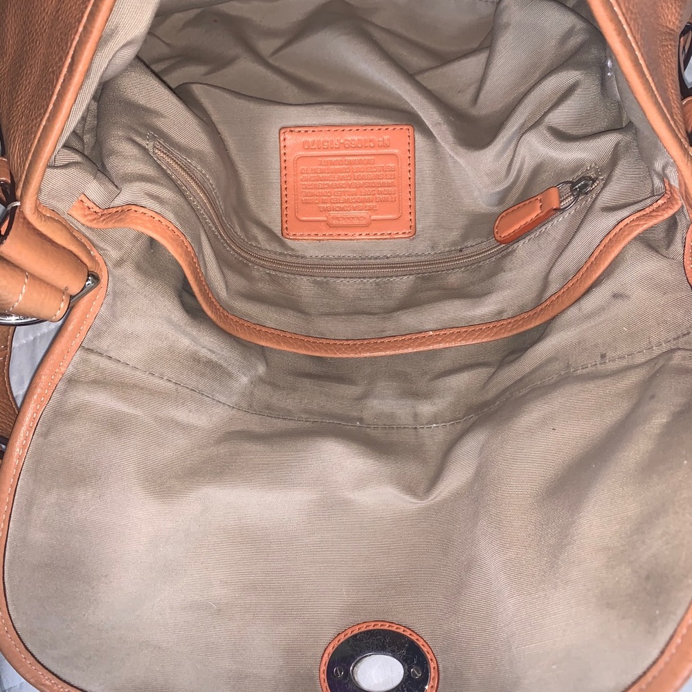 Coach pebbled leather camel tone bag - Picture 6 of 15